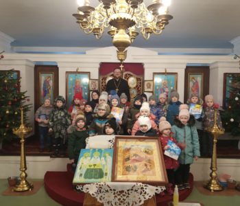 Учащиеся детского сада в период Святок посетили Покровский храм