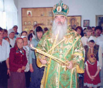 Посещение митрополитом Филаретом Прихода Храма Покрова Пресвятой Богородицы. 2001 год